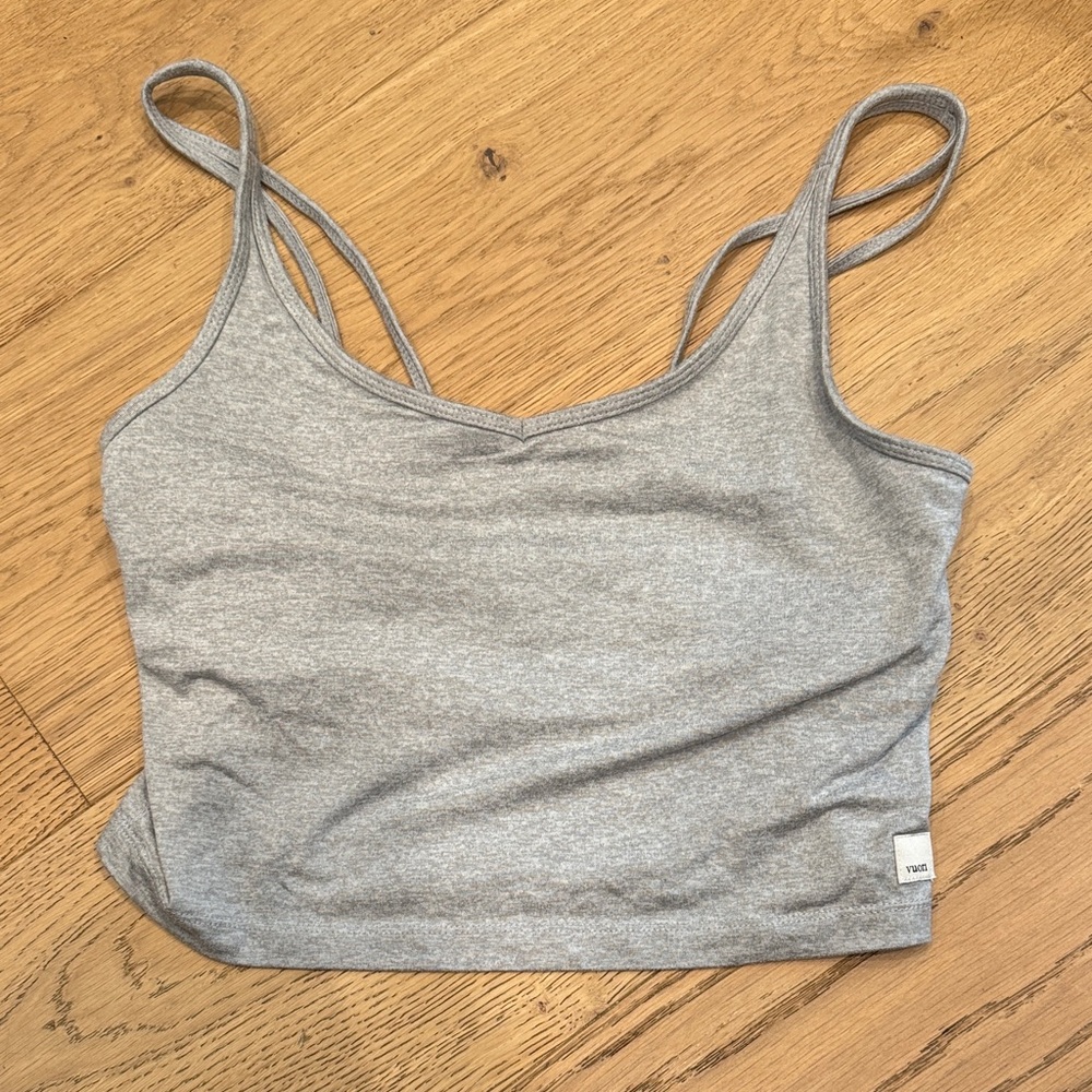 Vuori Gray Crop Top med
